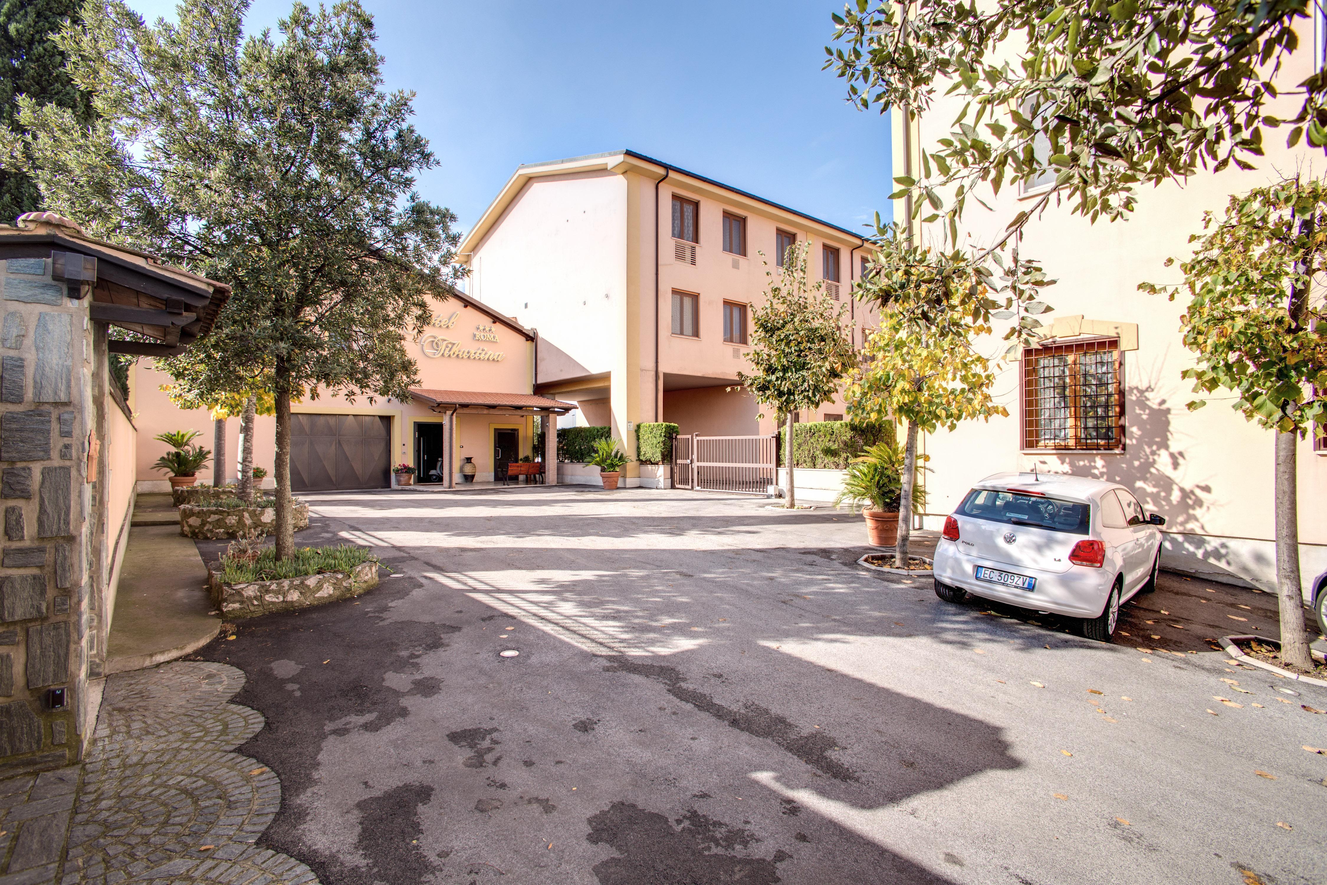 Hotel Roma Tiburtina Metro Exterior foto